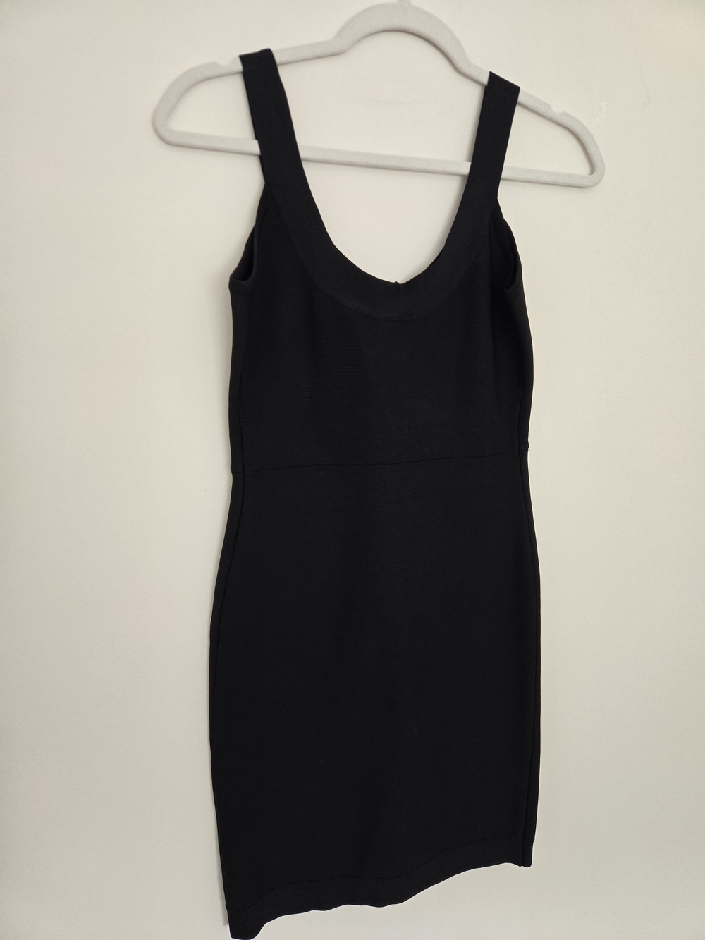 BCBGMAXAZRIA Black Bodycon Fitted Cocktail Dress Elegant Eveningwear S
